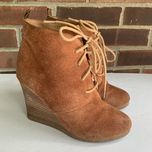 steve madden suede wedge booties